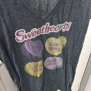 OLD NAVY v neck graphic tee.